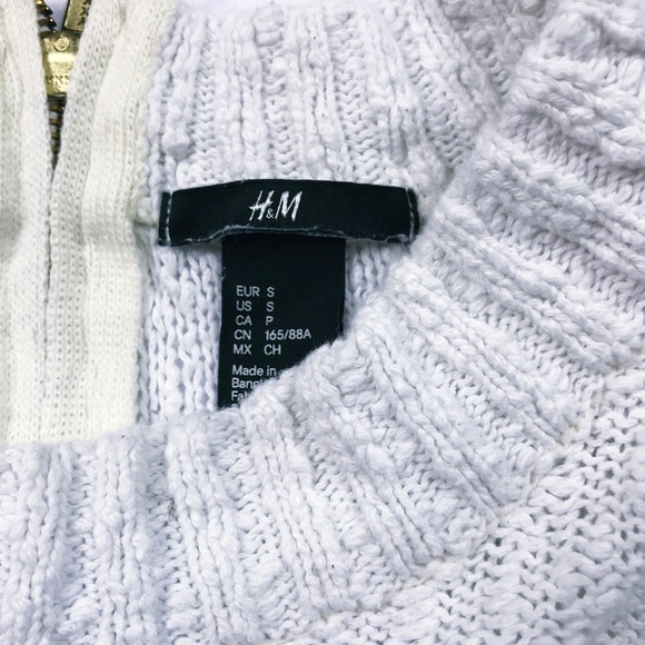 H & M ~ Cropped Sweater ~ 1/3 zippered back - Picture 5 of 6